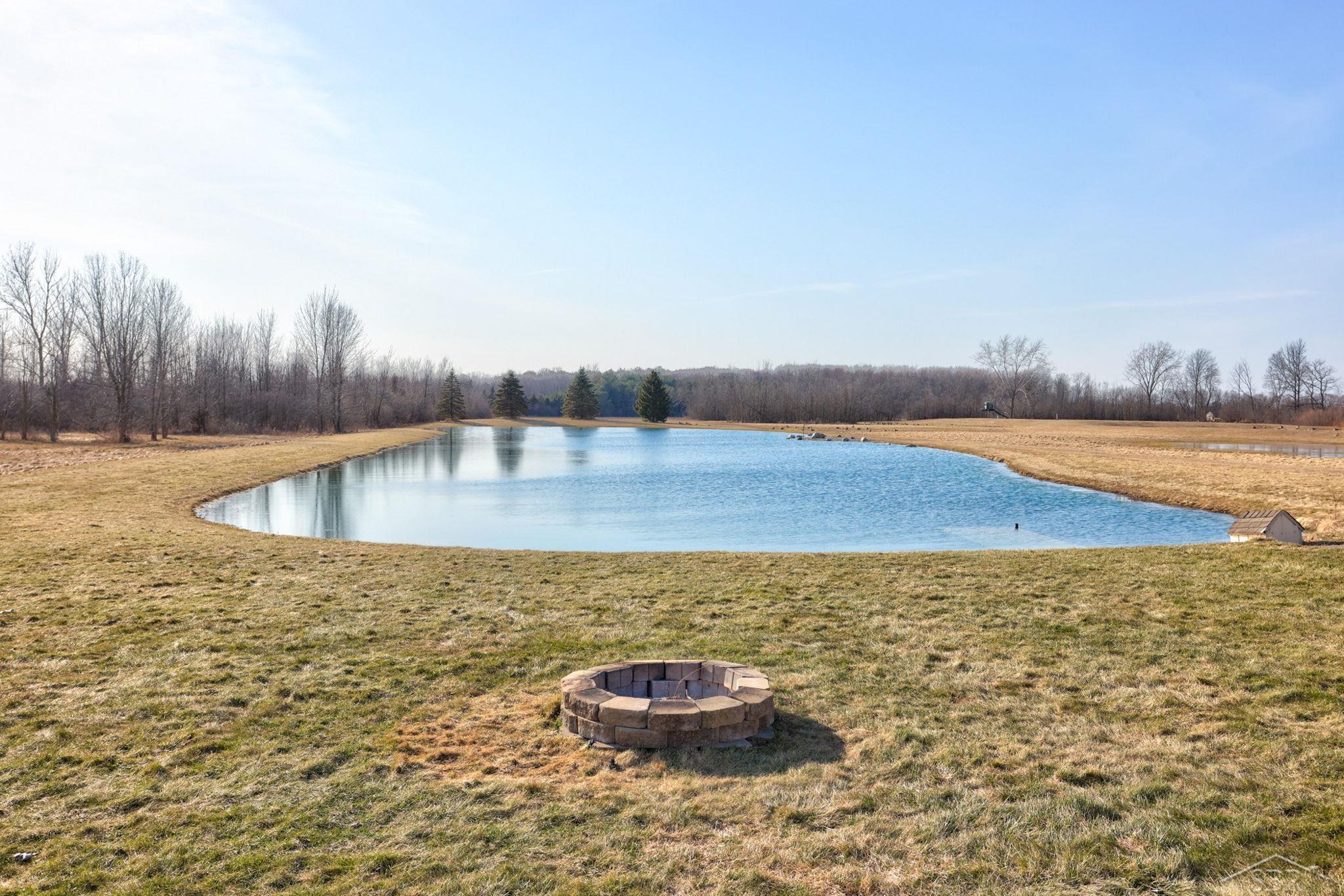 4637 Hackett Road Saginaw, MI 48603 - Photo 57 of 77 50134540-61b92e92-06f2-4099-a881-2f701d8aed0d.JPG