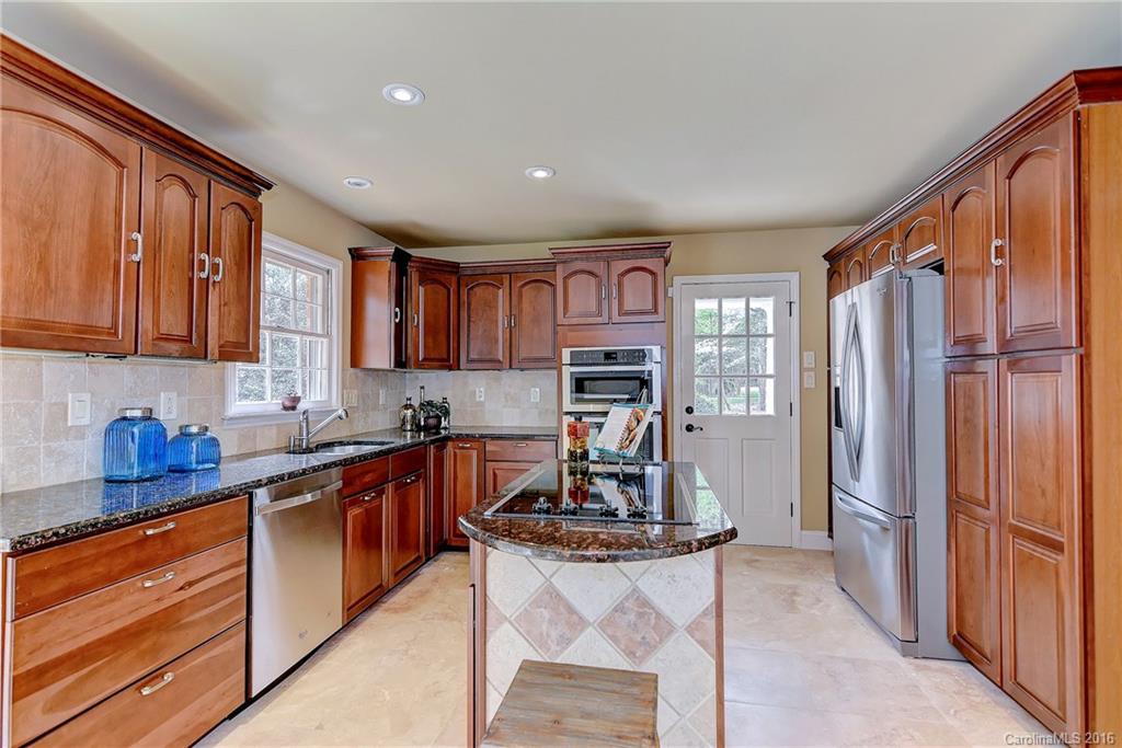 5001 Sharon View Road Charlotte, NC 28226 - Photo 6 of 24 Gallery Image 6