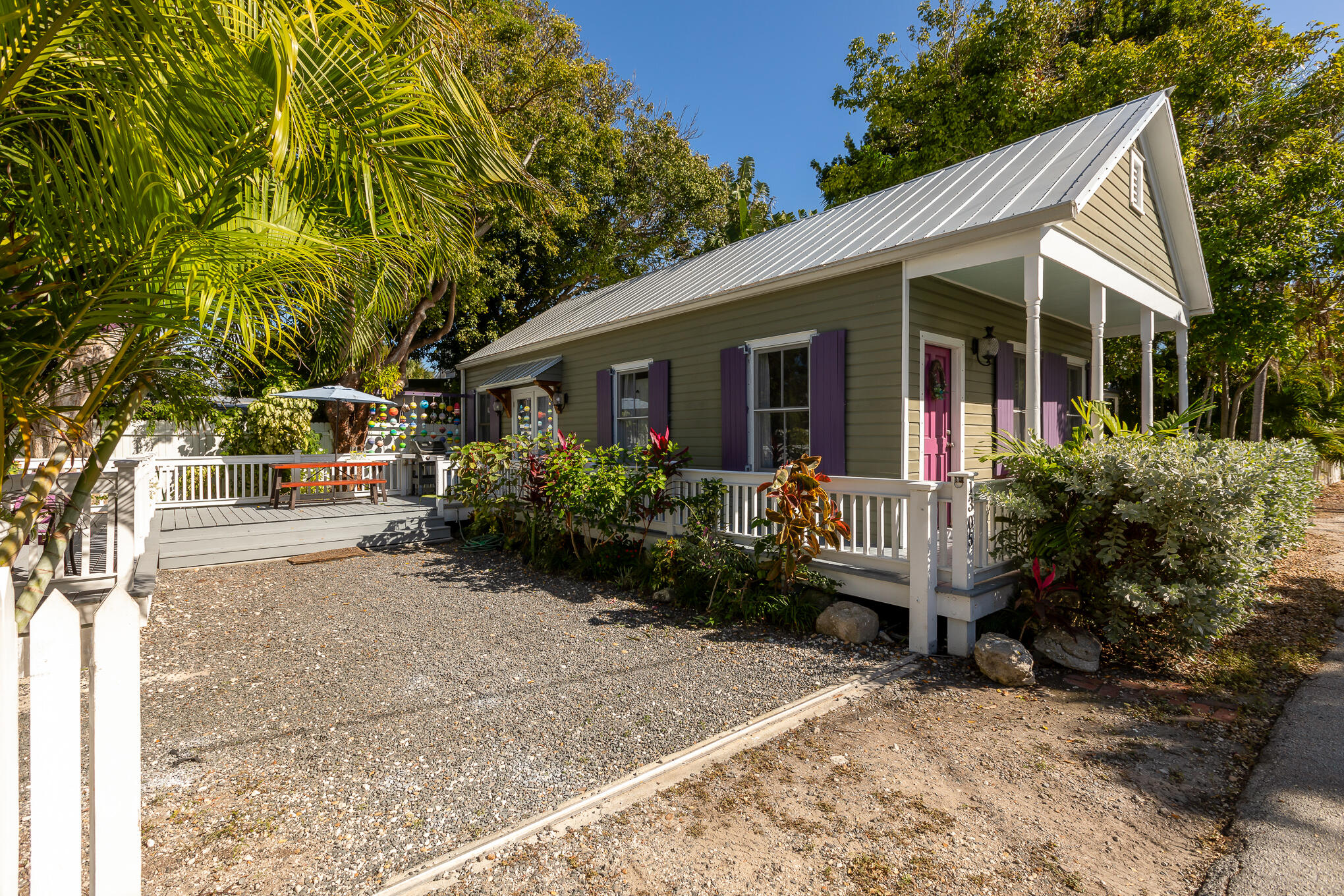 1305 Elizabeth Street Key West, FL 33040 - Photo 3 of 26 1305 ELIZABETH ST WEB-3