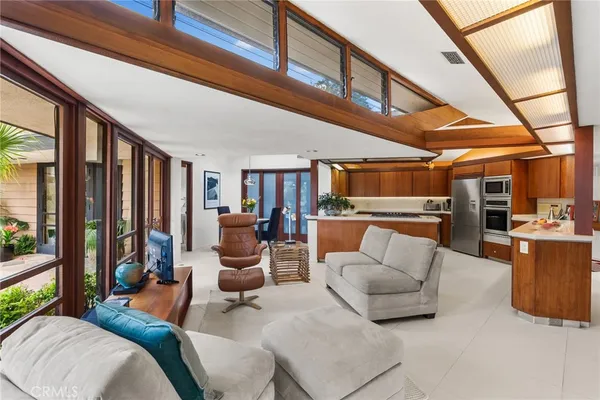 $3,295,000 | 1501 Clearview Lane, North Tustin, CA 92705