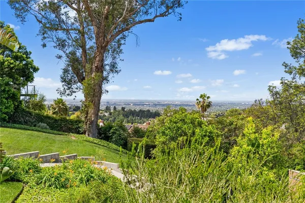 $3,295,000 | 1501 Clearview Lane, North Tustin, CA 92705