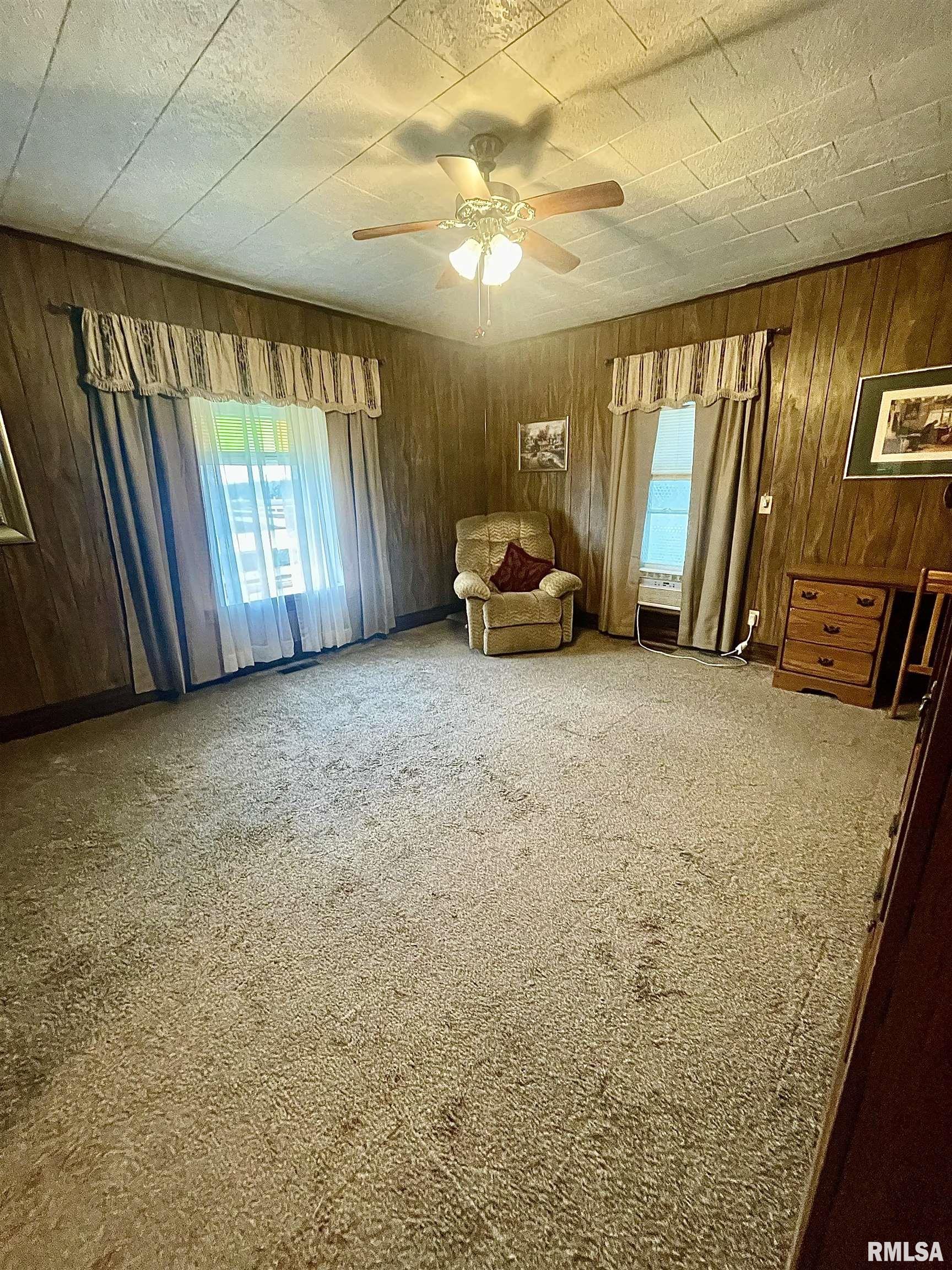 514 South Hun Street Colchester, IL 62326 - Photo 8 of 16 Gallery Image 8