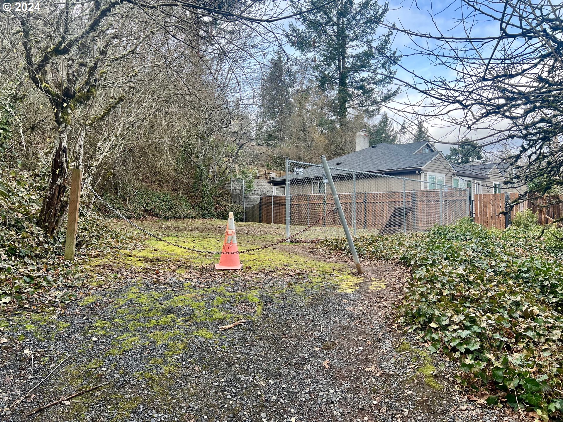 3035 Southwest 11th Avenue Portland, OR 97239 - Photo 7 of 9