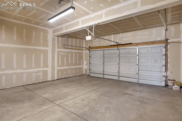 a view of a garage
