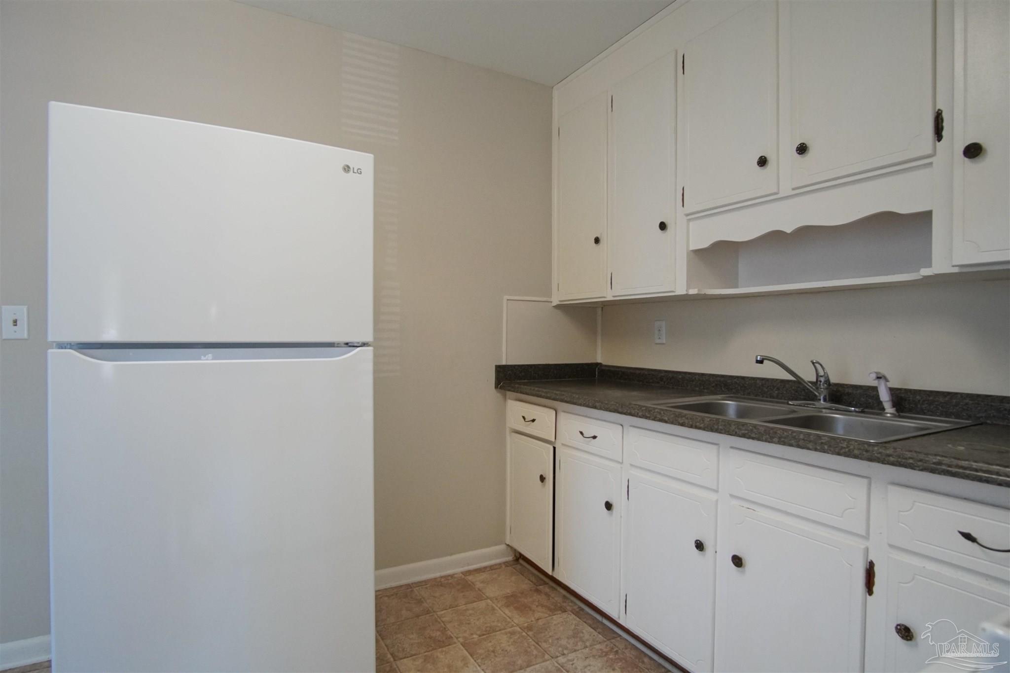 1447 East Burgess Road, Unit 14 Pensacola, FL 32504 - Photo 5 of 14
