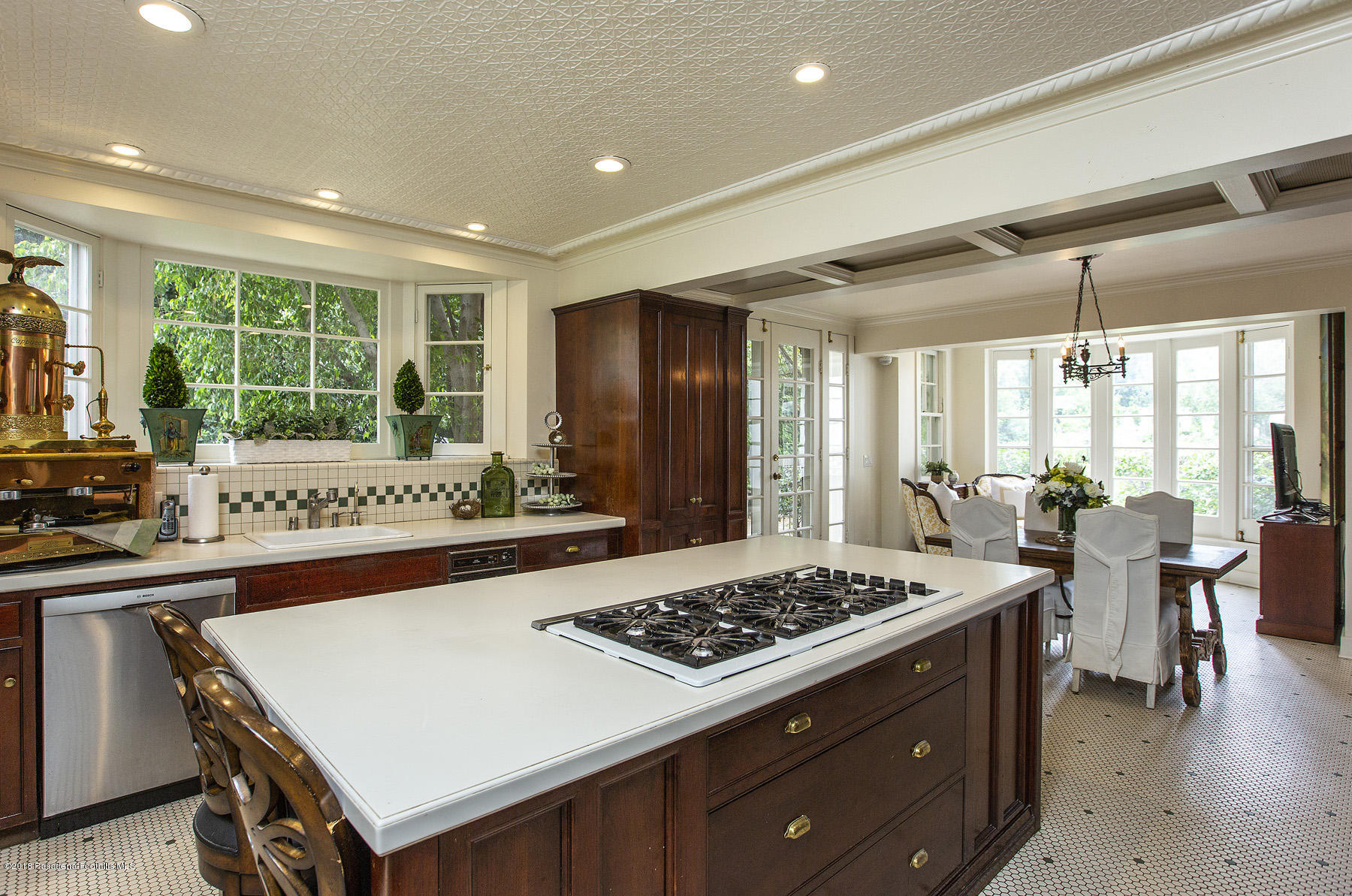 1224 Arden Road Pasadena, CA 91106 - Photo 19 of 64 18