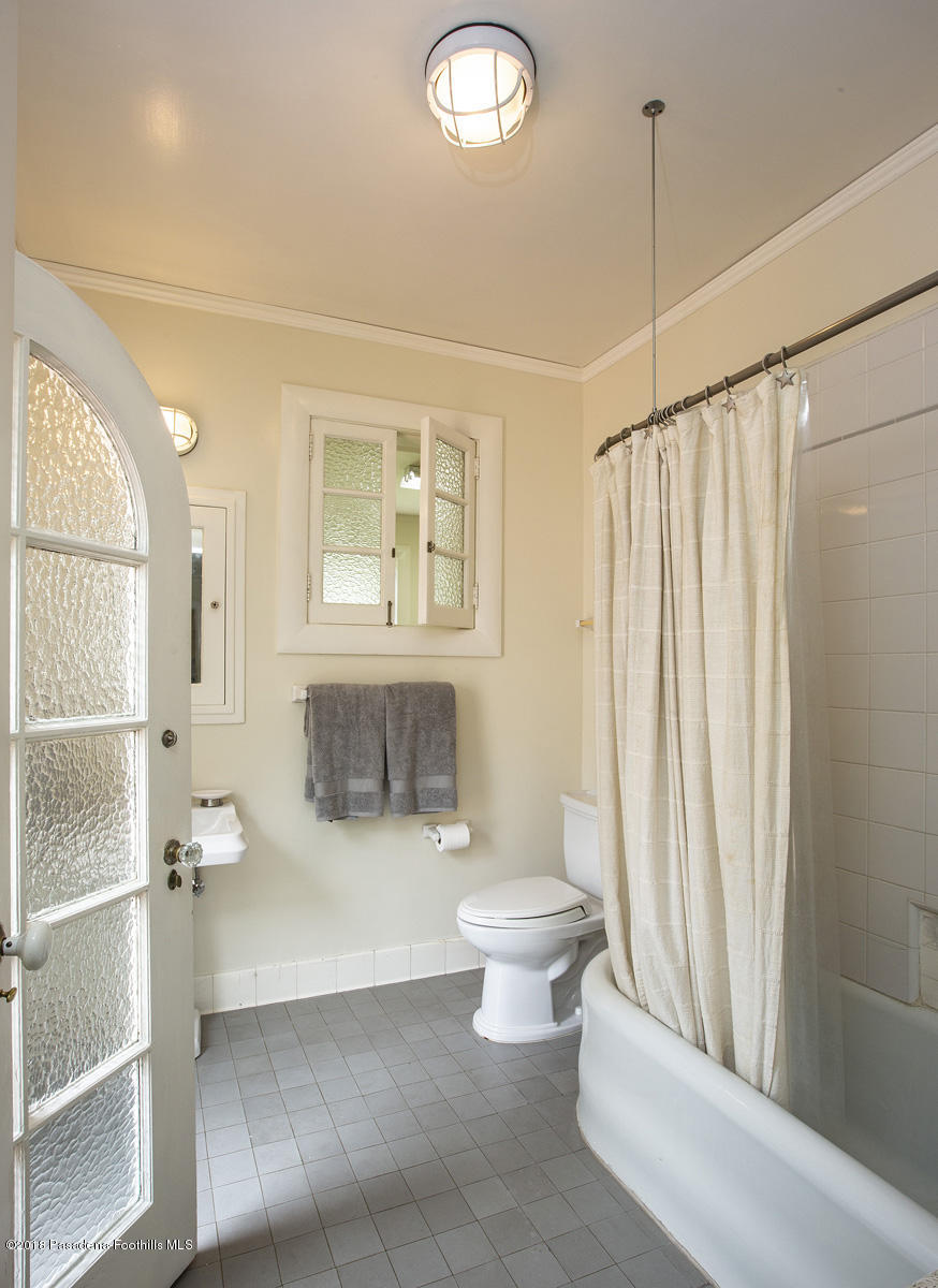 1224 Arden Road Pasadena, CA 91106 - Photo 26 of 64 32