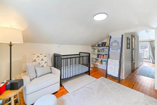 $232,900 | 211 West Boston Street, Syracuse, IN 46567