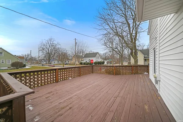 $232,900 | 211 West Boston Street, Syracuse, IN 46567