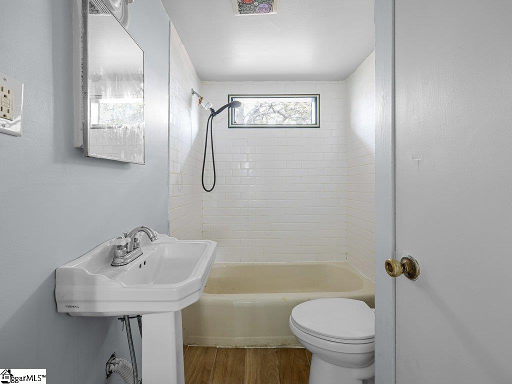 6 Lark Street Greenville, SC 29607 - Photo 19 of 30