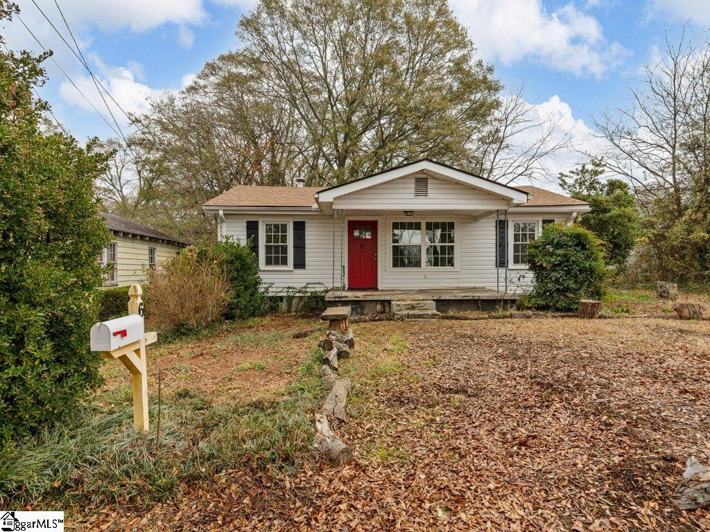 6 Lark Street Greenville, SC 29607 - Photo 2 of 30