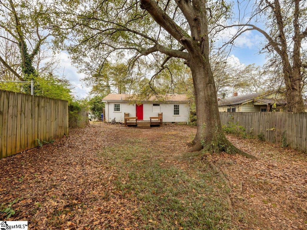 6 Lark Street Greenville, SC 29607 - Photo 26 of 30