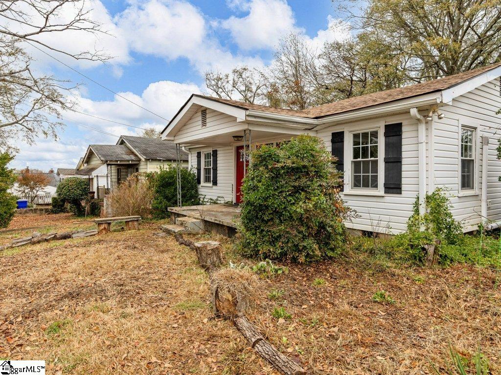 6 Lark Street Greenville, SC 29607 - Photo 5 of 30