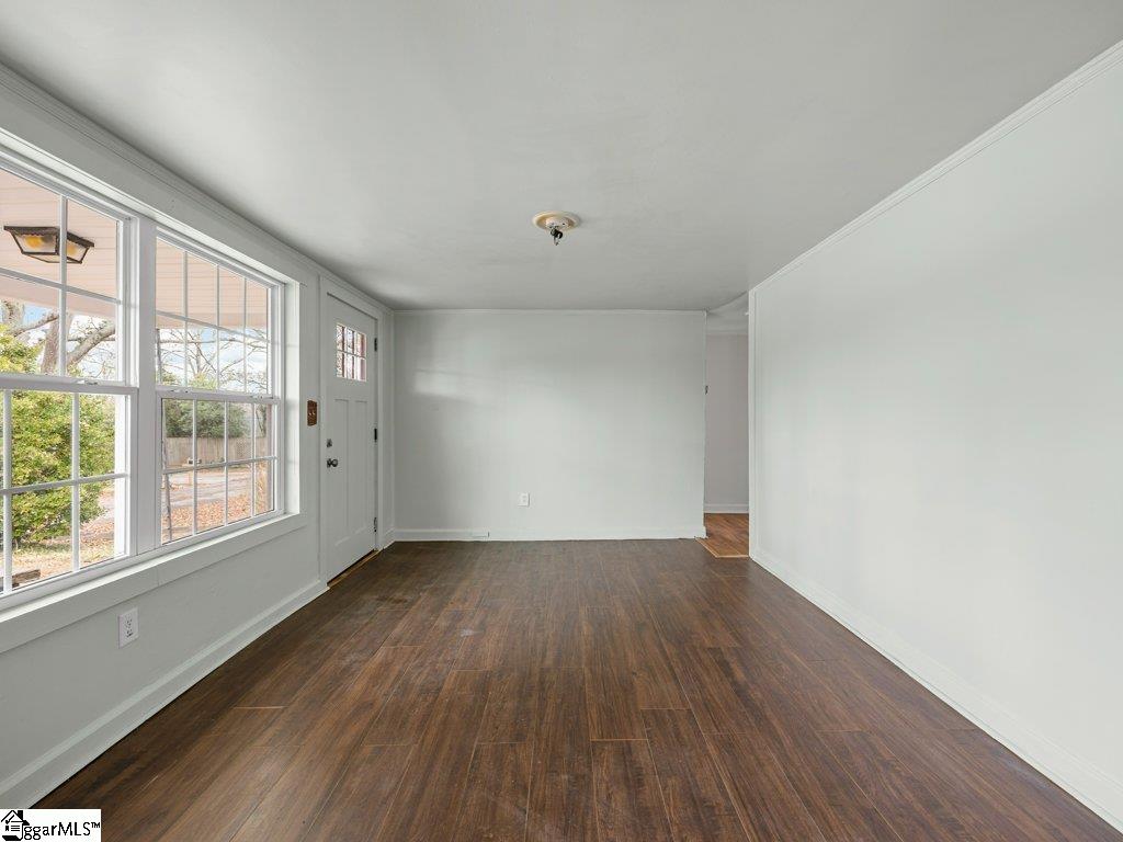 6 Lark Street Greenville, SC 29607 - Photo 9 of 30