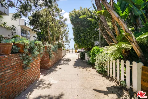$7,500 | 24 Westwind Street, Unit G, Marina del Rey, CA 90292