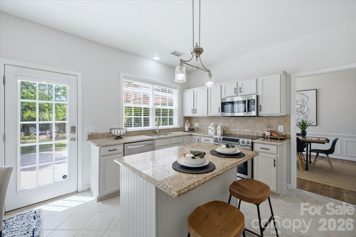 3524 Arborhill Road Charlotte, NC 28270 - Photo 7 of 42 Gallery Image 7