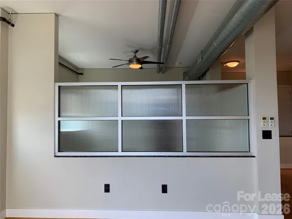 $1,995 | 505 East 6th Street, Unit 1305, Charlotte, NC 28202