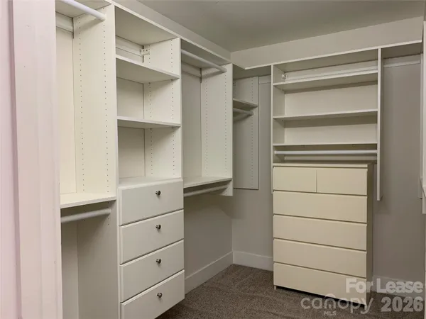 $1,995 | 505 East 6th Street, Unit 1305, Charlotte, NC 28202