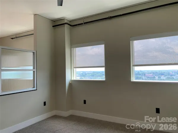 $1,995 | 505 East 6th Street, Unit 1305, Charlotte, NC 28202