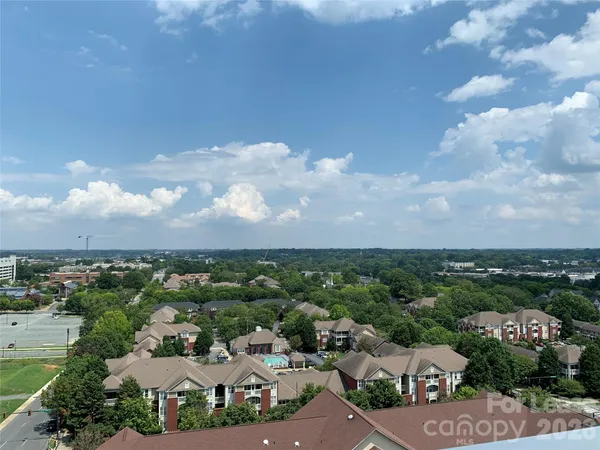 $1,995 | 505 East 6th Street, Unit 1305, Charlotte, NC 28202