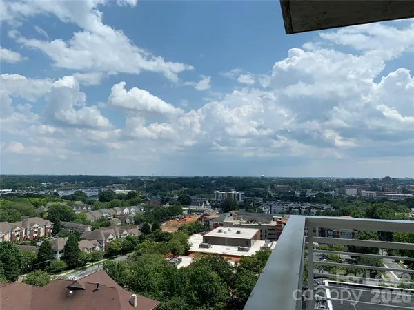 $1,995 | 505 East 6th Street, Unit 1305, Charlotte, NC 28202