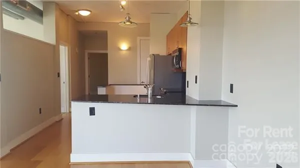 $1,995 | 505 East 6th Street, Unit 1305, Charlotte, NC 28202
