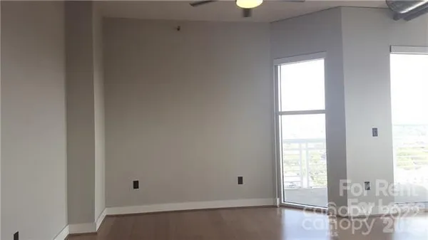 $1,995 | 505 East 6th Street, Unit 1305, Charlotte, NC 28202
