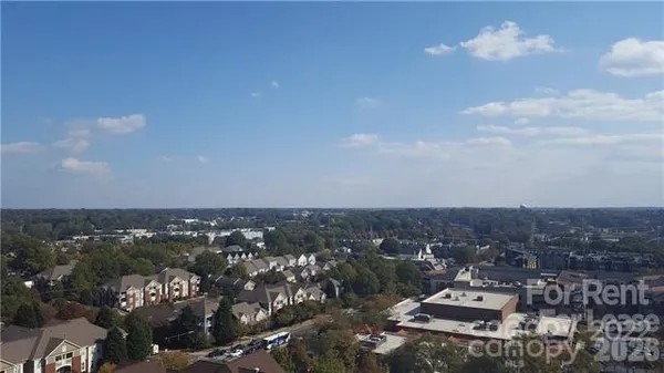 $1,995 | 505 East 6th Street, Unit 1305, Charlotte, NC 28202