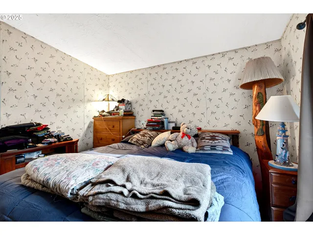 $359,999 | 4050 Tillamook River Road, Tillamook, OR 97141