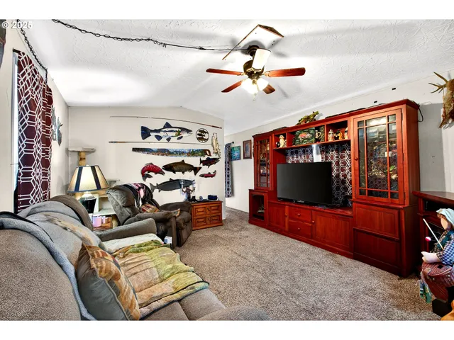 $359,999 | 4050 Tillamook River Road, Tillamook, OR 97141