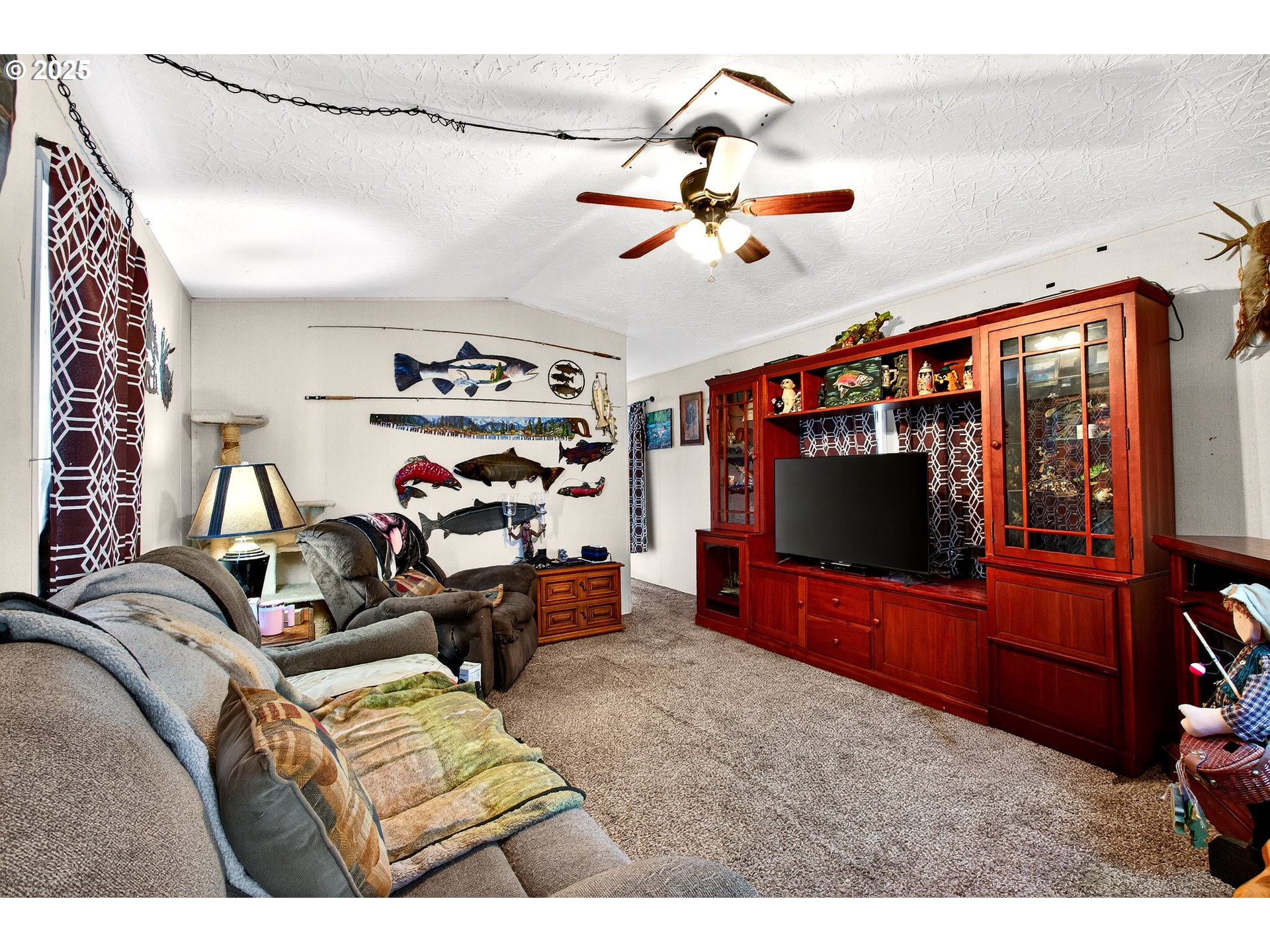 4050 Tillamook River Road Tillamook, OR 97141 - Photo 4 of 21