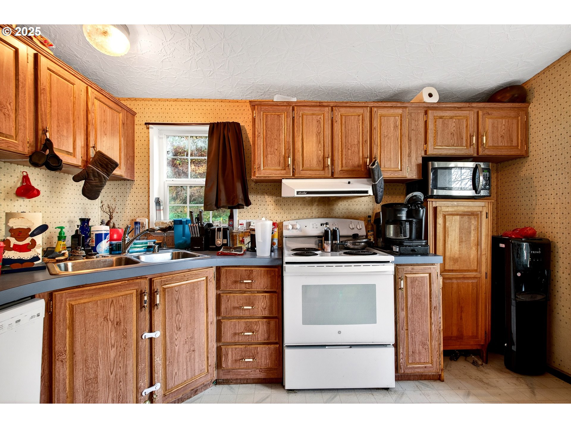 4050 Tillamook River Road Tillamook, OR 97141 - Photo 9 of 21