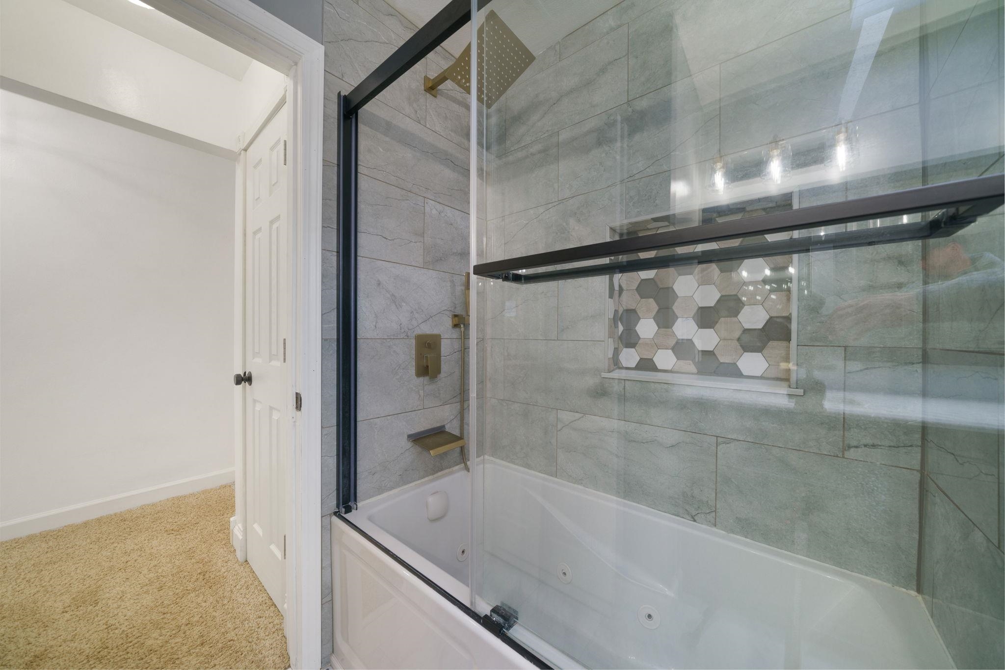 1584 West Fairview Road Freeport, IL 61032 - Photo 21 of 59 Gallery Image 21
