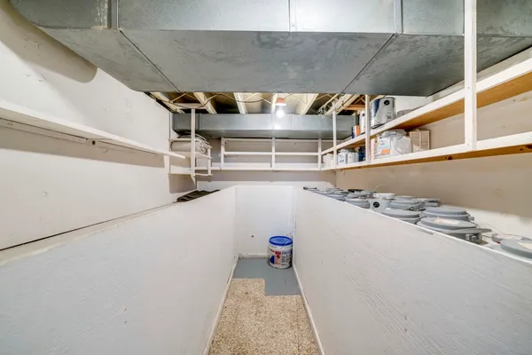 $275,200 | 1584 West Fairview Road, Freeport, IL 61032