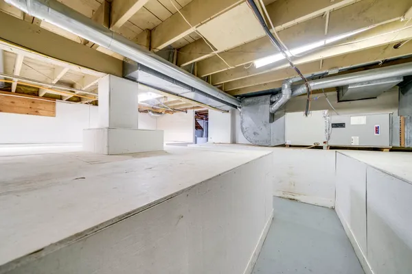 $275,200 | 1584 West Fairview Road, Freeport, IL 61032