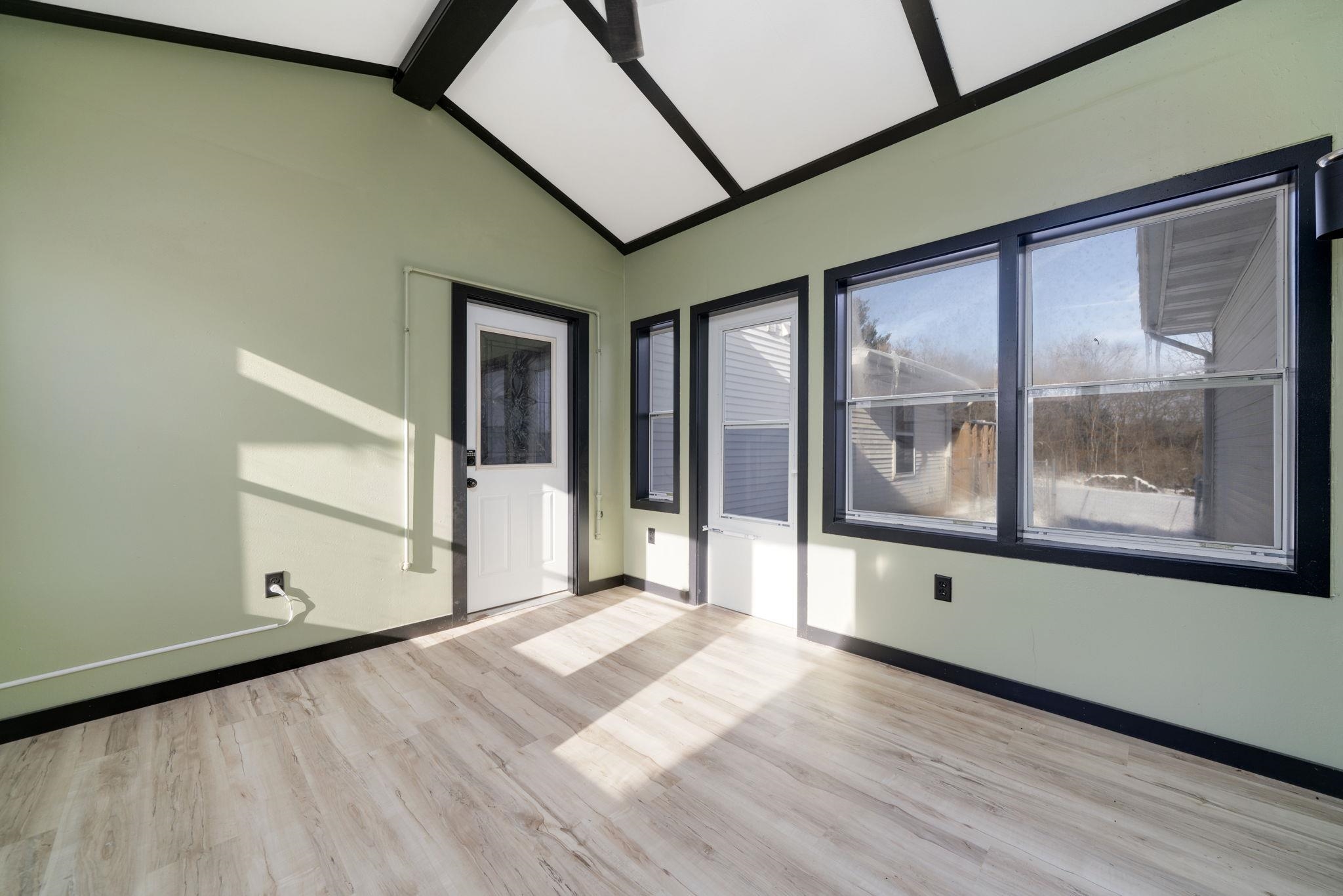 1584 West Fairview Road Freeport, IL 61032 - Photo 44 of 59 Gallery Image 44