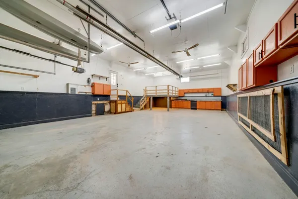 $275,200 | 1584 West Fairview Road, Freeport, IL 61032