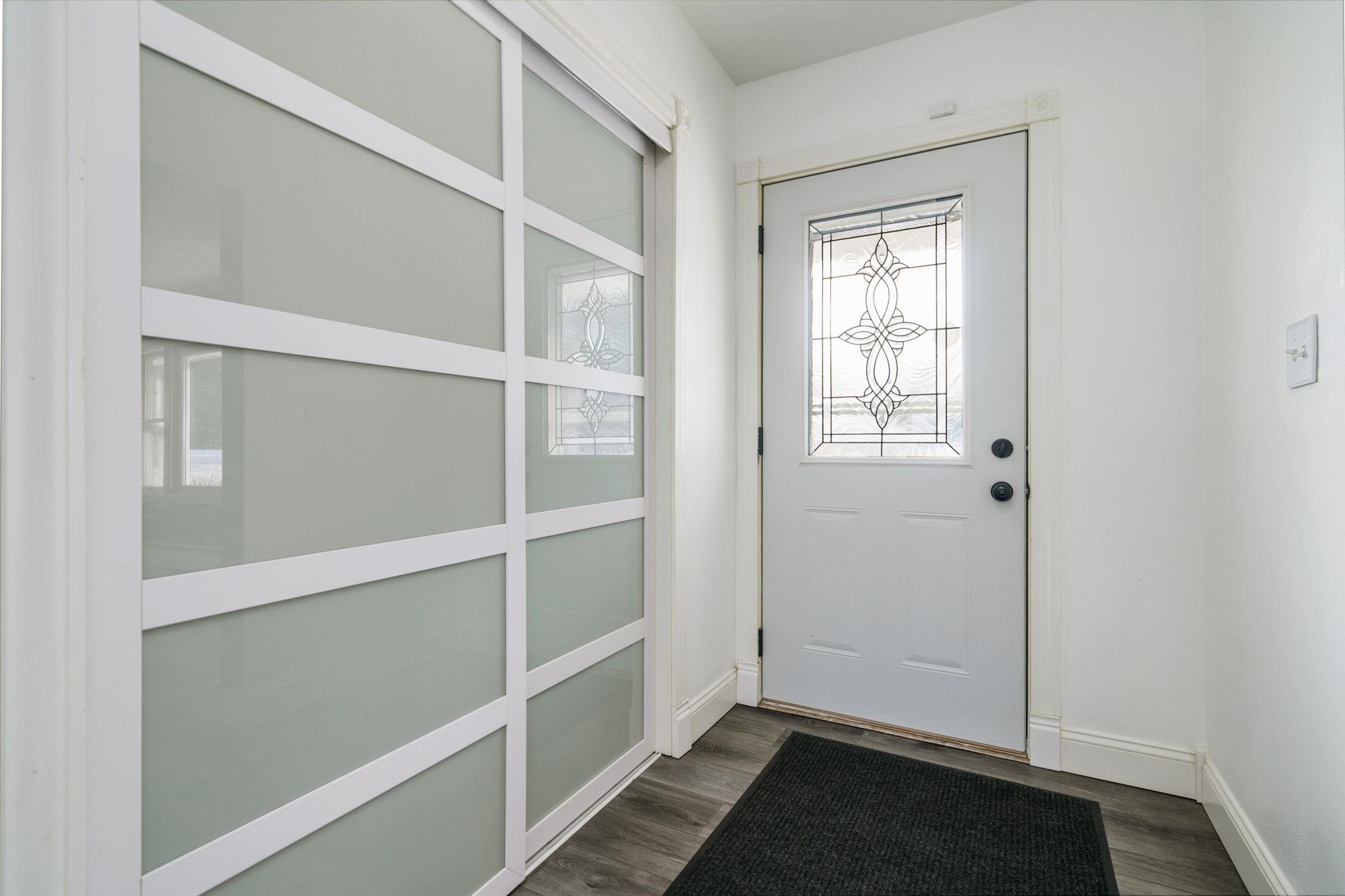 1584 West Fairview Road Freeport, IL 61032 - Photo 6 of 59 Gallery Image 6
