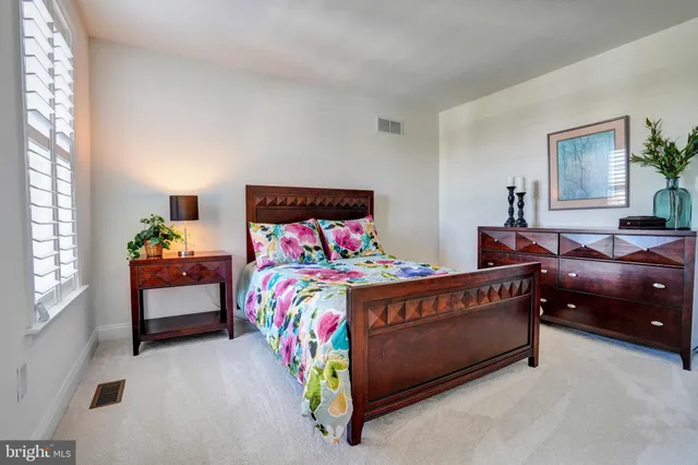 $739,900 | 325 Joshua Tree Drive, Collegeville, PA 19426