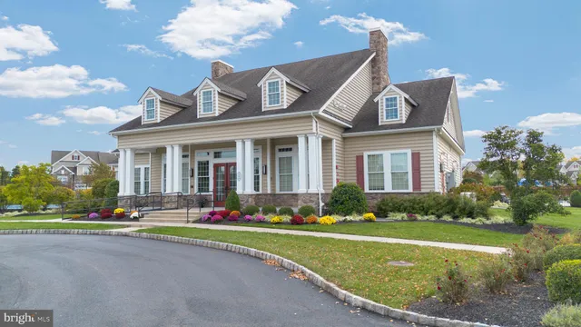 $739,900 | 325 Joshua Tree Drive, Collegeville, PA 19426