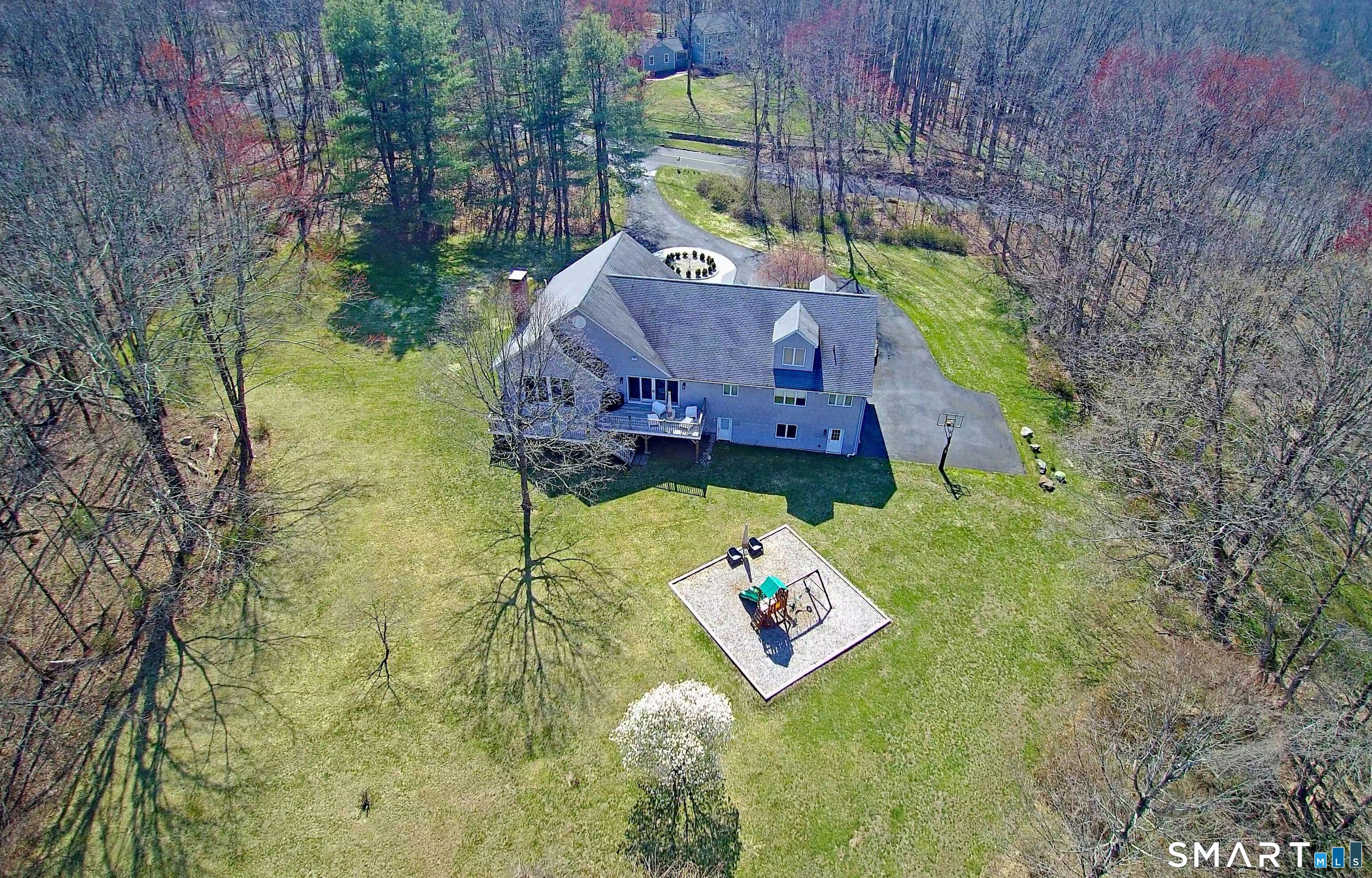 15 Dayton Road Redding, CT 06896 - Photo 2 of 39