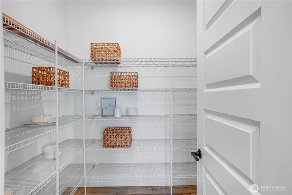 $799,950 | 20401 Mystic Place East, Bonney Lake, WA 98391