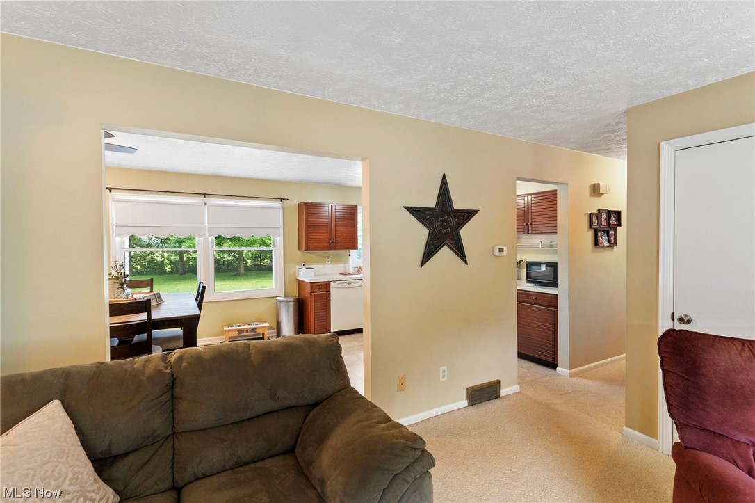 2209 Merle Road Salem, OH 44460 - Photo 7 of 27