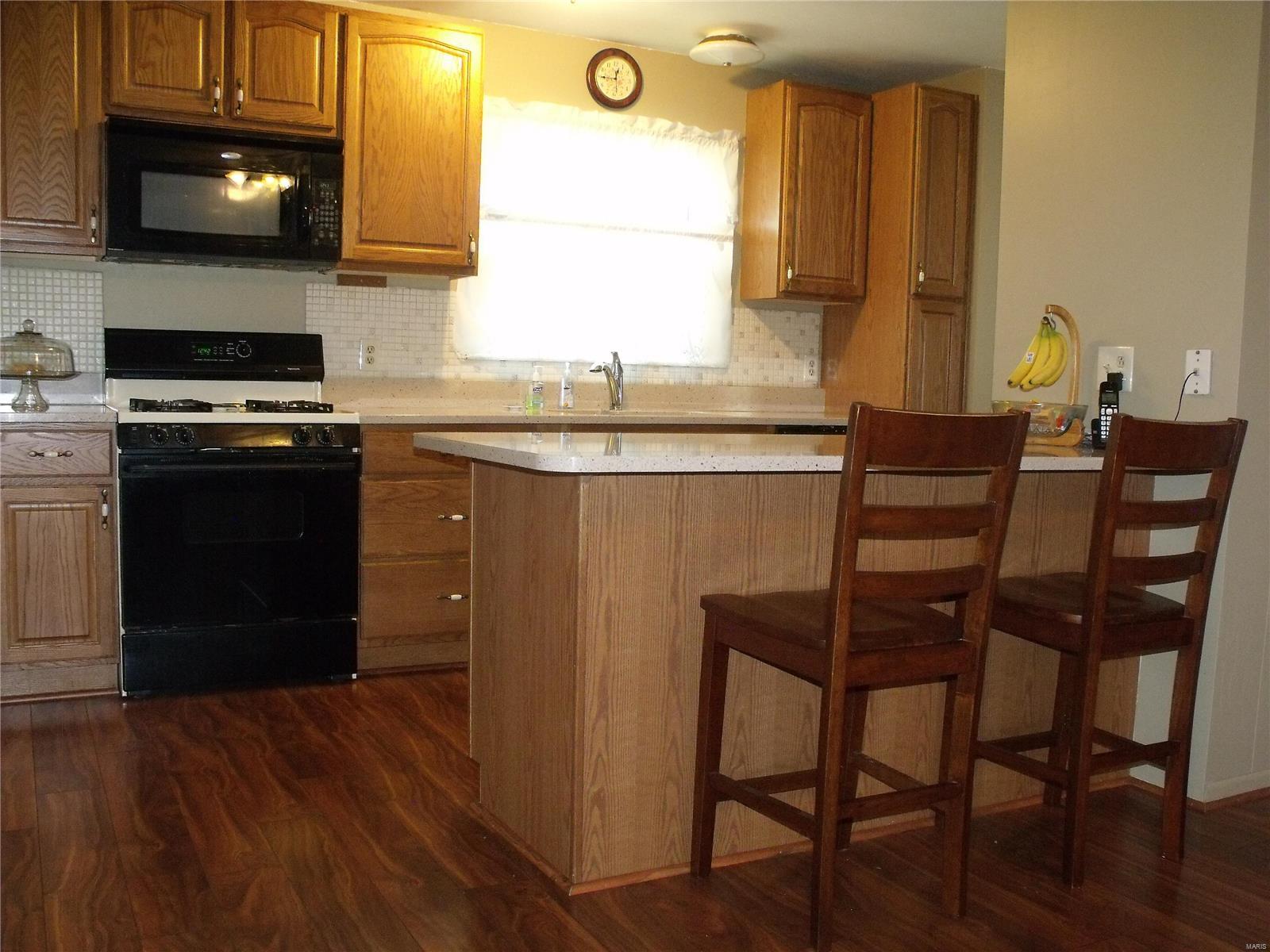 1327 Springfield Drive Belleville, IL 62221 - Photo 14 of 25 Gallery Image 14