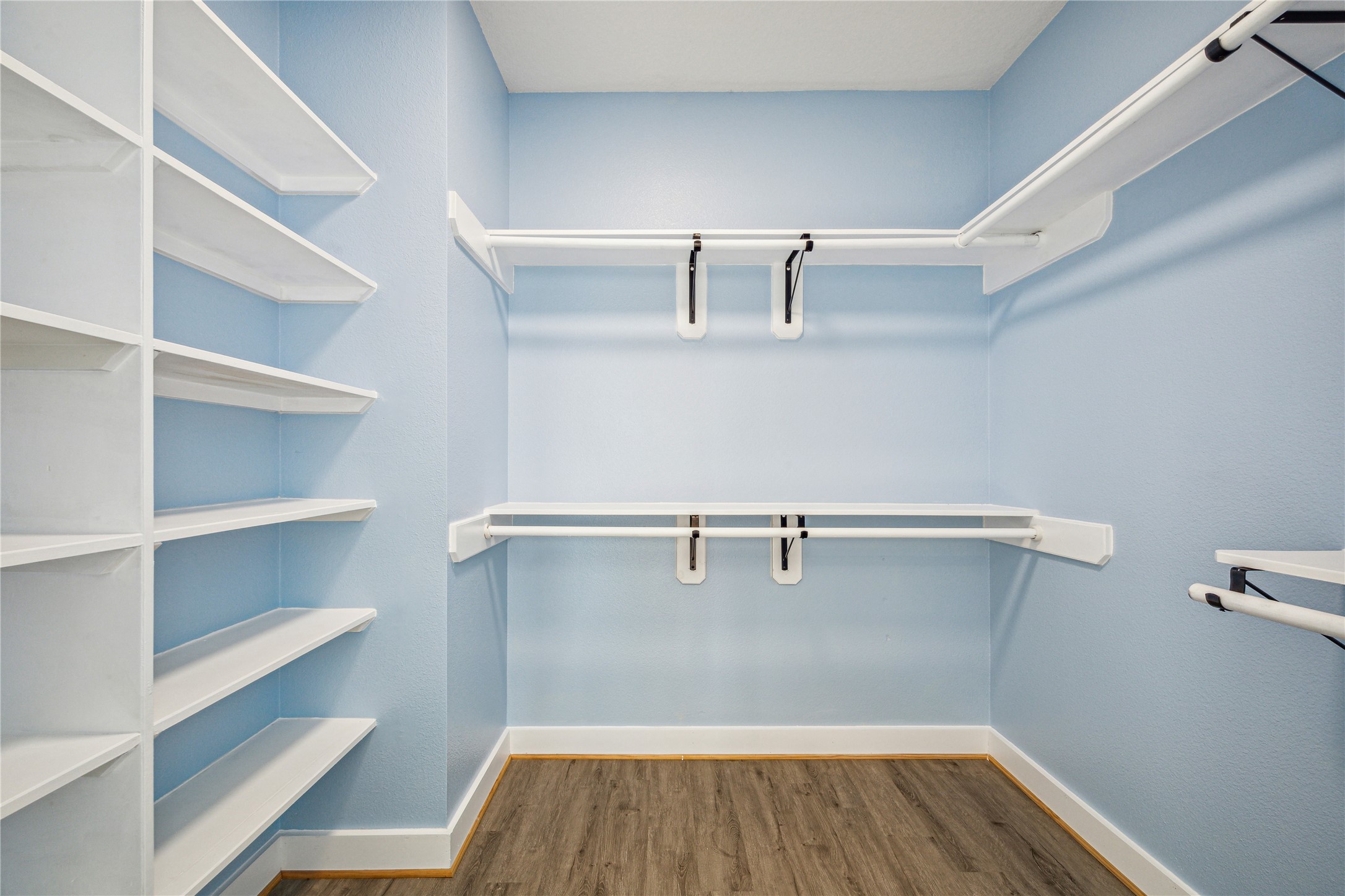 1322 Outrigger Street Tiki Island, TX 77554 - Photo 28 of 46 a view of an empty walk in closet