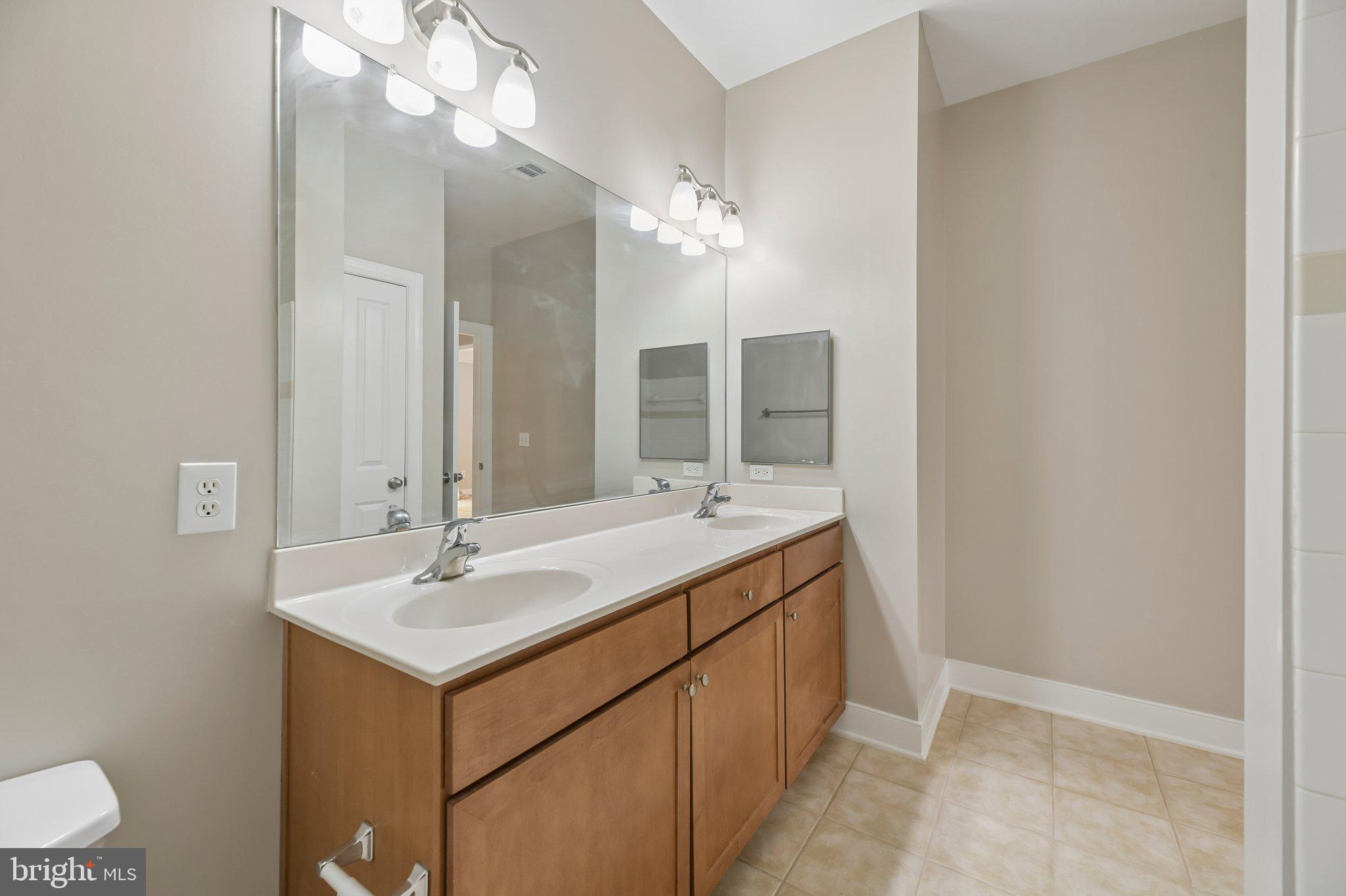 4703 Old Soper Road, Unit 545 Suitland, MD 20746 - Photo 28 of 44