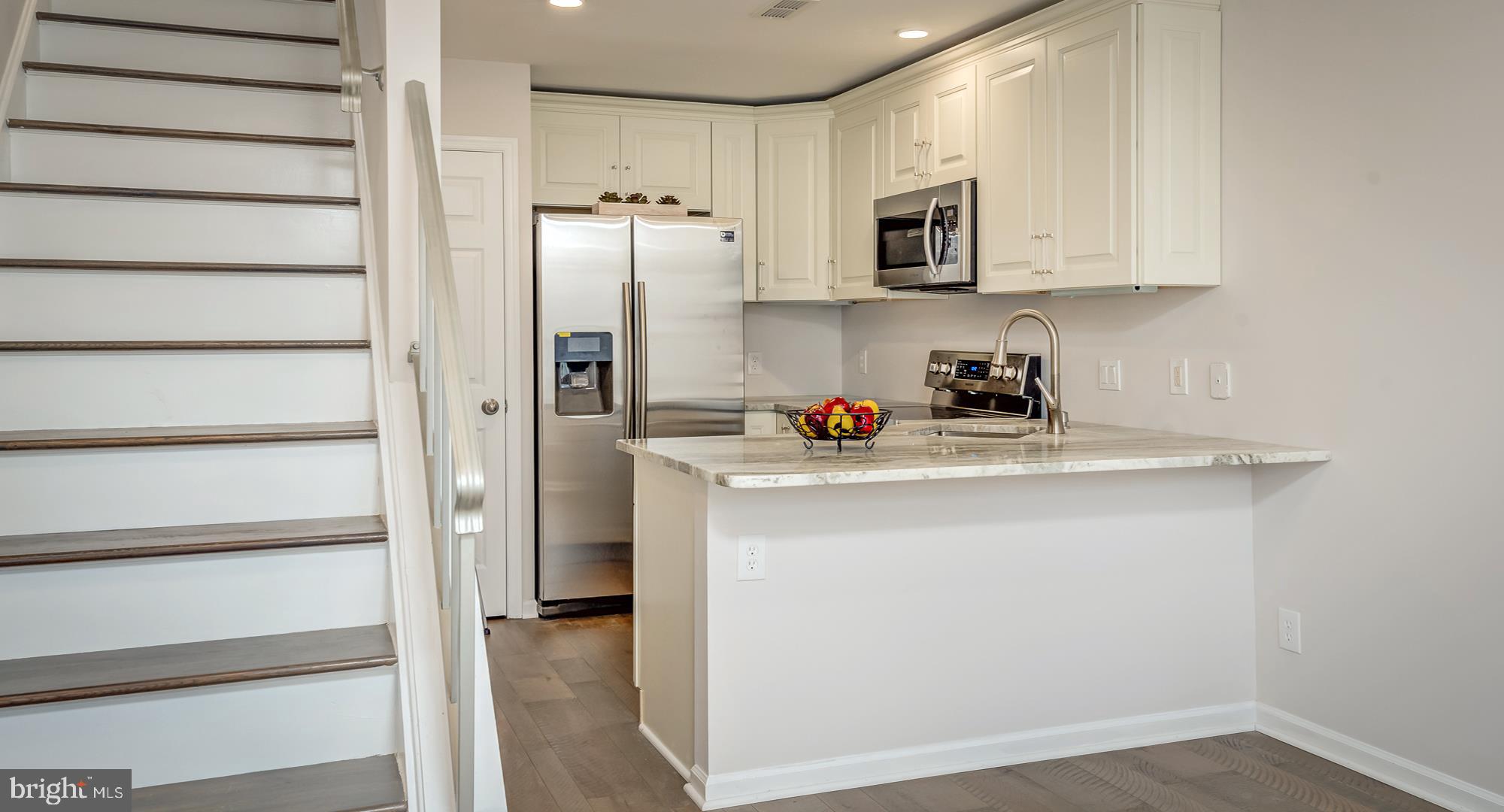 6019 Sunset Ridge Court Centreville, VA 20121 - Photo 12 of 38 Gallery Image 12