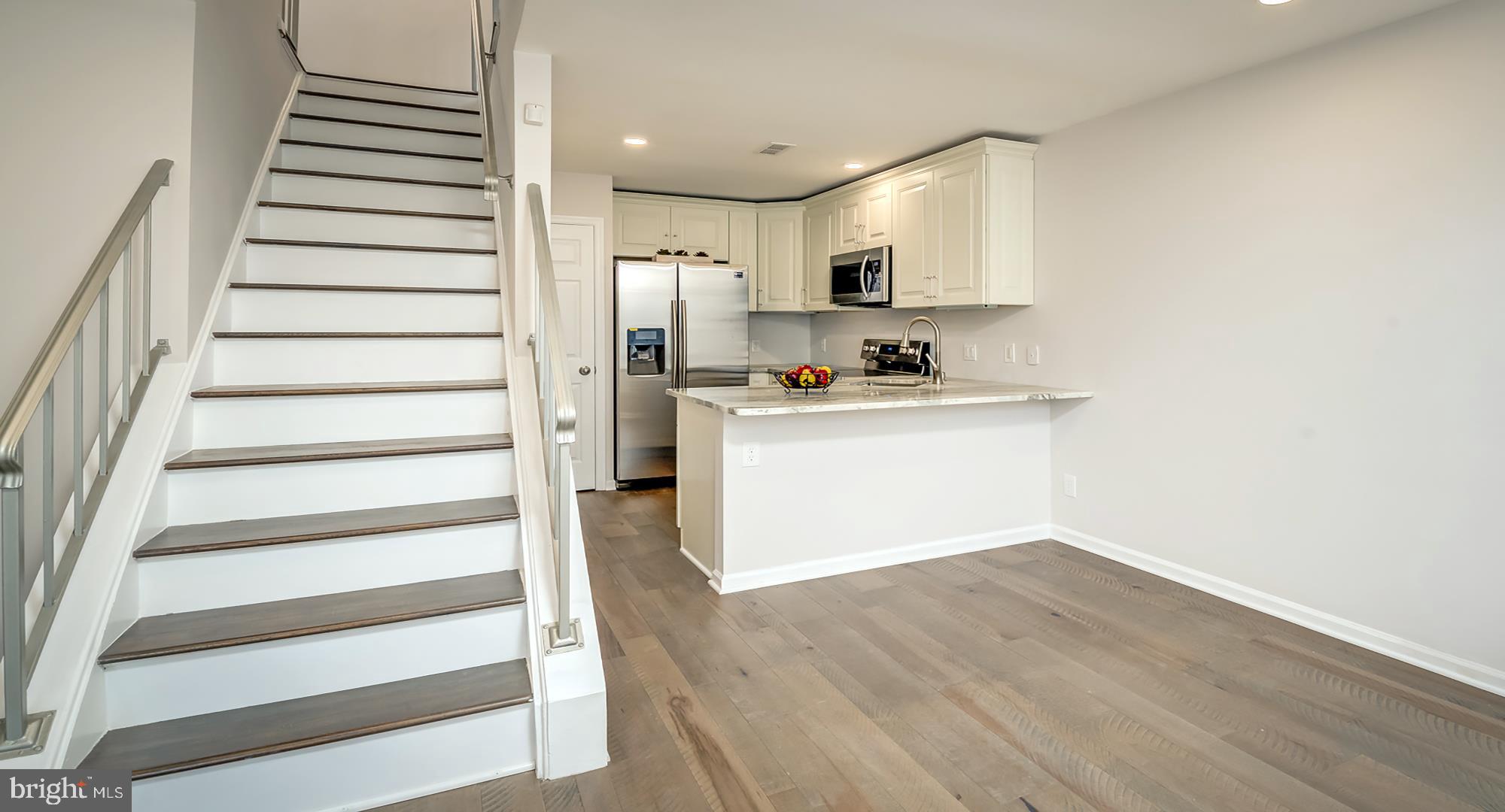 6019 Sunset Ridge Court Centreville, VA 20121 - Photo 13 of 38 Gallery Image 13