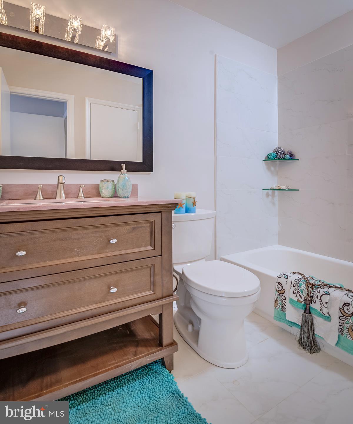 6019 Sunset Ridge Court Centreville, VA 20121 - Photo 34 of 38 Master Bathroom
