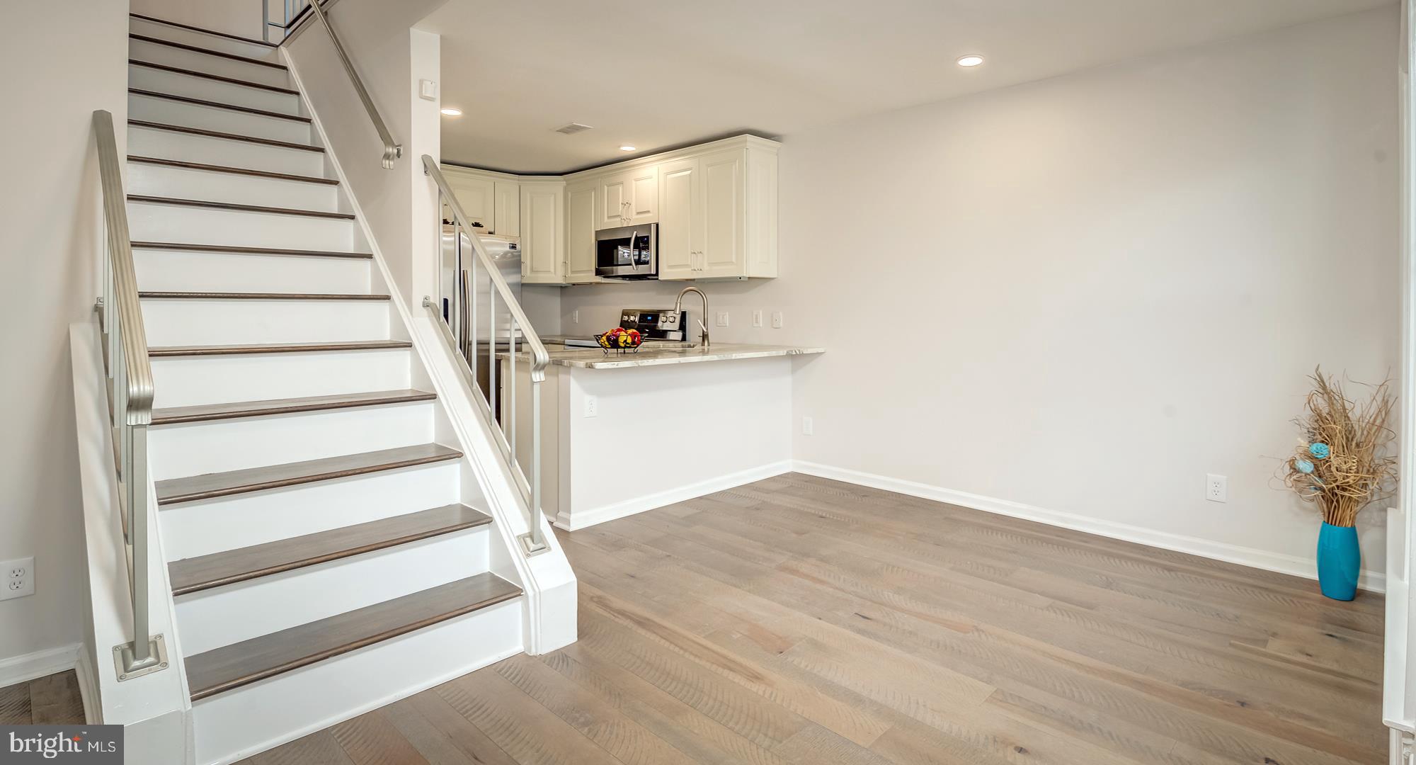 6019 Sunset Ridge Court Centreville, VA 20121 - Photo 10 of 38 Gallery Image 10